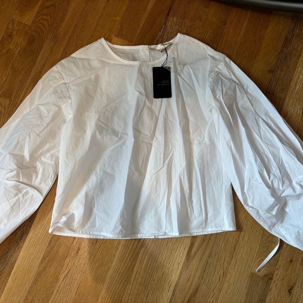 New - JOA White Bubble Sleeve Long Sleeve Top Sz Small 100% Cotton